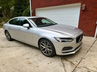 Used 2018 Volvo S90 T5 Momentum