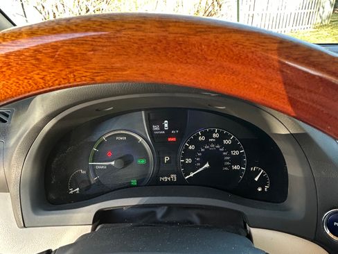 Used 2011 Lexus RX 450h AWD image 21