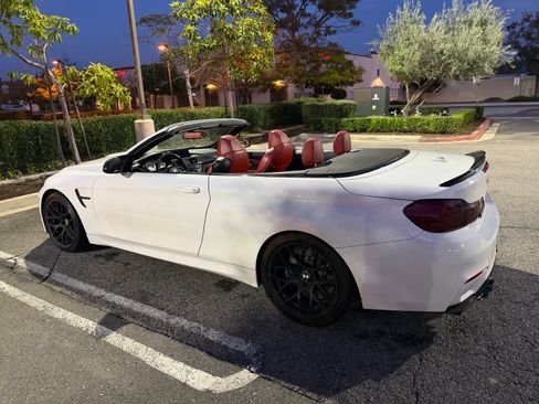 Used 2015 BMW M4 Convertible 2D image 11