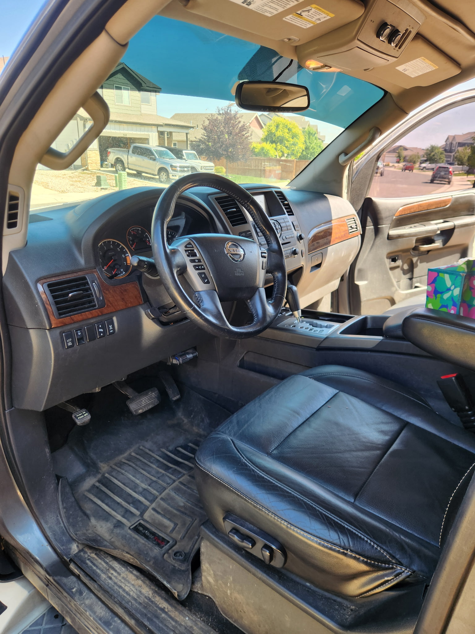 Used 2014 Nissan Armada Platinum AWD/4WD image 11