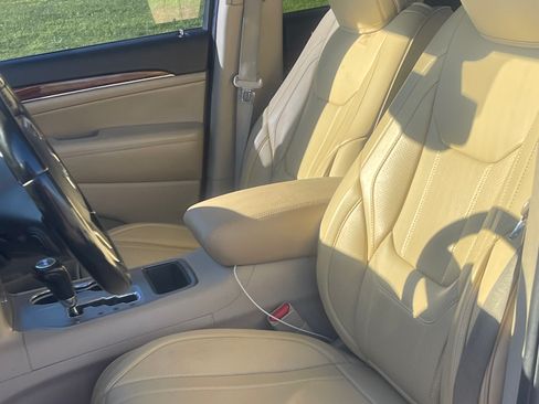 Used 2012 Jeep Grand Cherokee Limited w/ Trailer Tow Group image 6