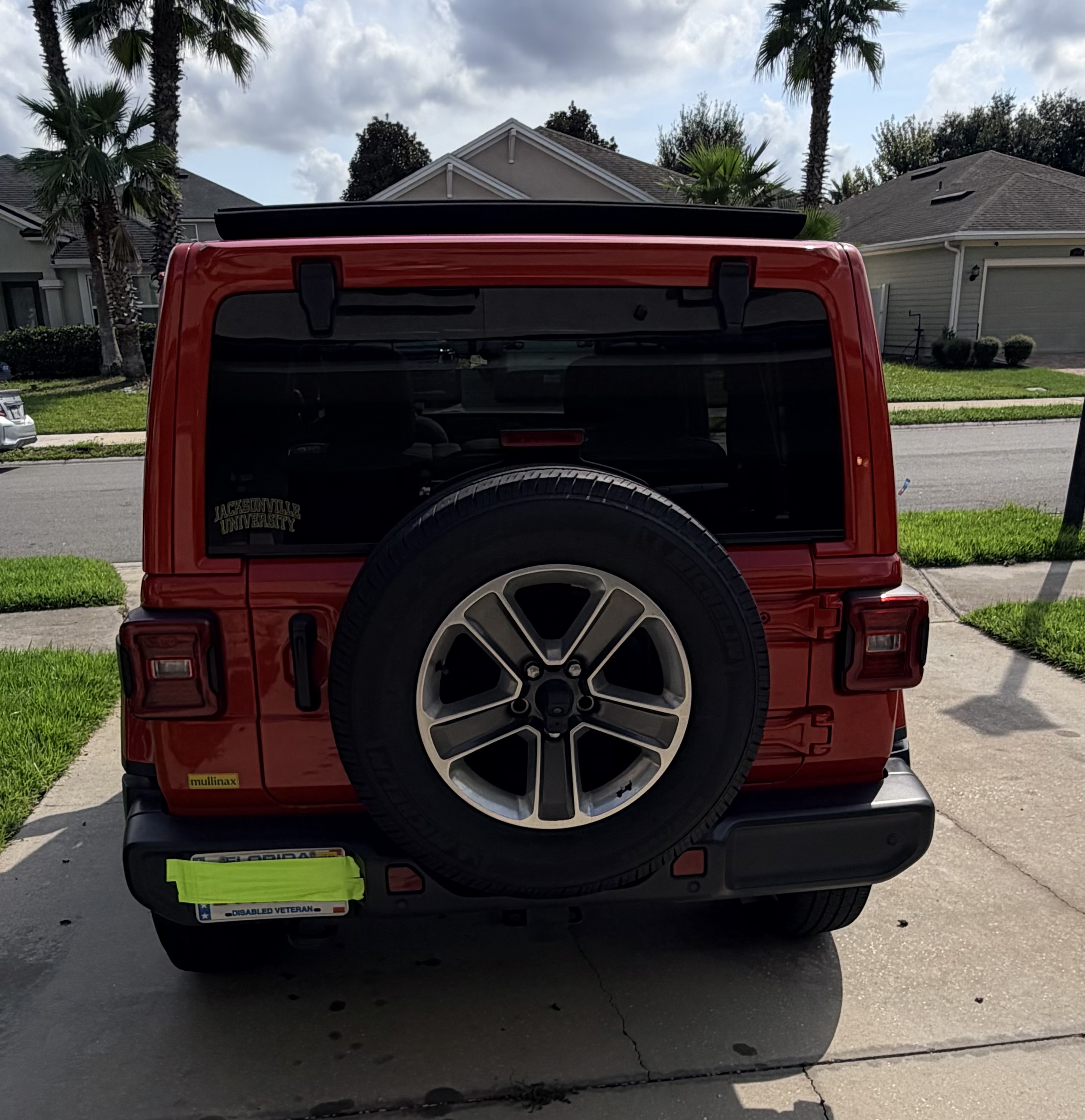 Used 2021 Jeep Wrangler Unlimited Sahara AWD/4WD image 6