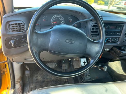 Used 2000 Ford F150 4x4 Regular Cab image 11