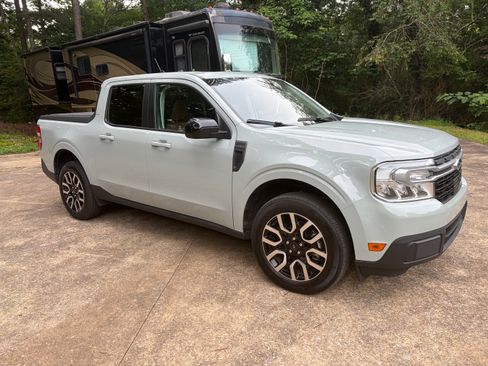 Used 2024 Ford Maverick Lariat w/ 4K Tow Package AWD/4WD image 1