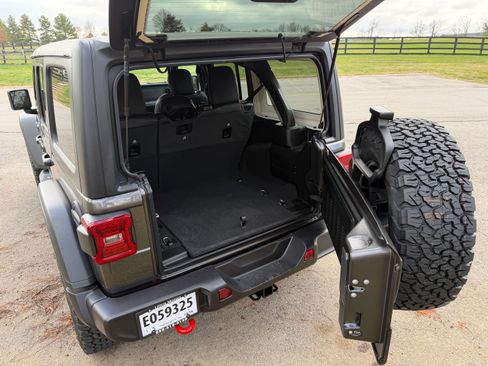 Used 2026 Jeep Wrangler Unlimited Rubicon image 11