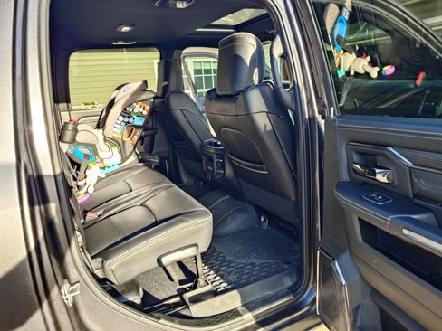 Used 2022 RAM 2500 Limited image 13