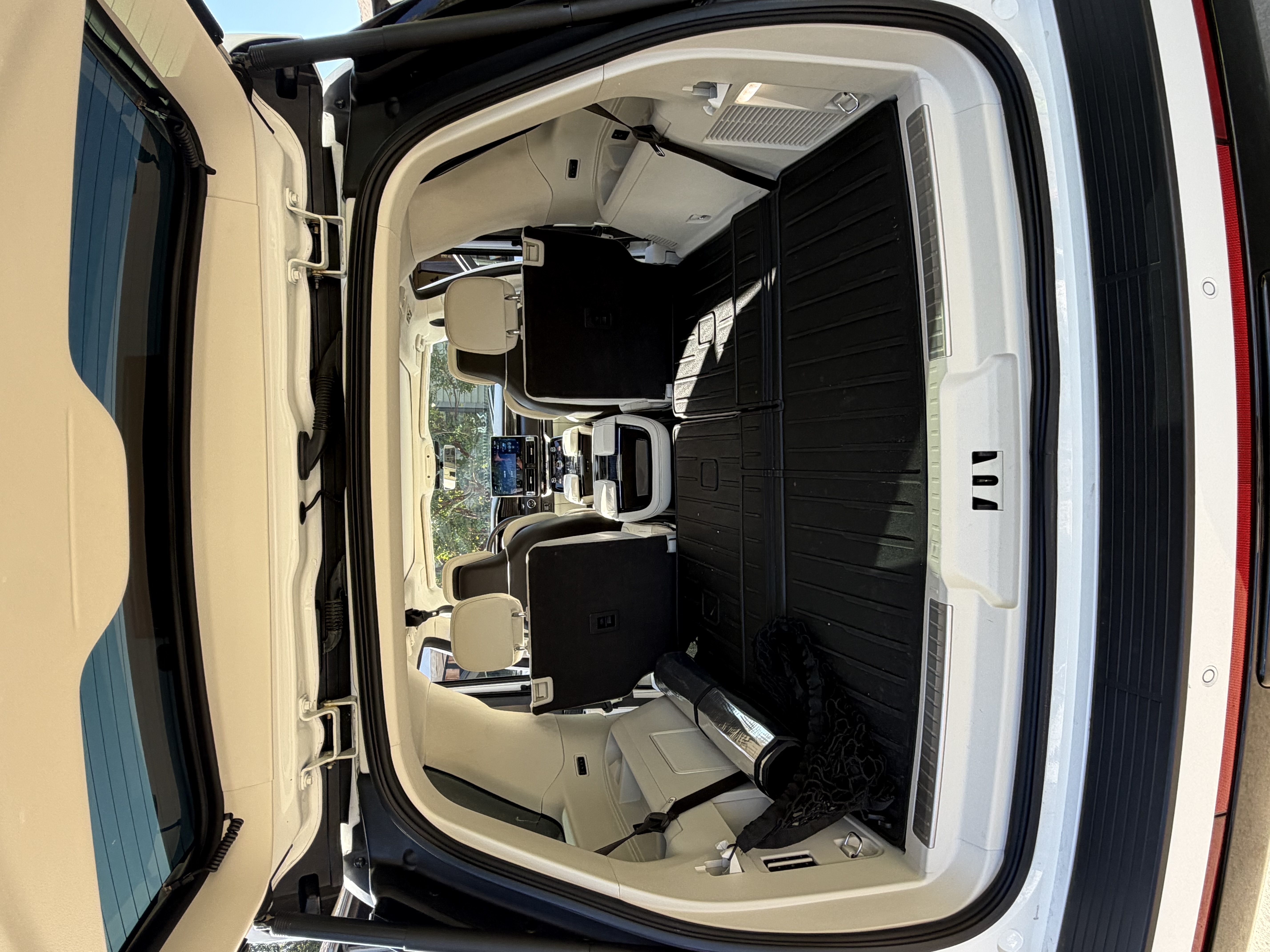 Used 2023 Lincoln Navigator Black Label AWD/4WD image 11