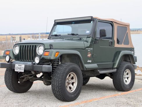 Used 1998 Jeep Wrangler Sahara image 1