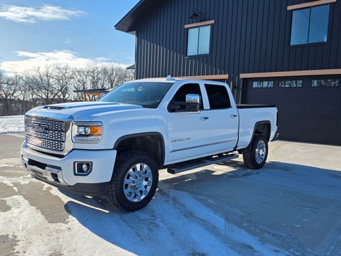 Used 2016 GMC Sierra 2500 Denali image 10