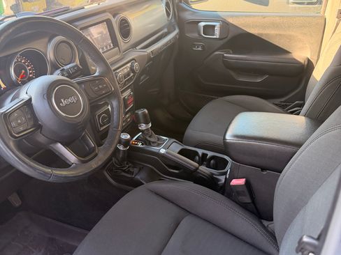 Used 2019 Jeep Wrangler Unlimited Sport S AWD/4WD image 12