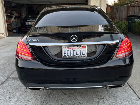 Used 2015 Mercedes-Benz C 300 Sedan image 5