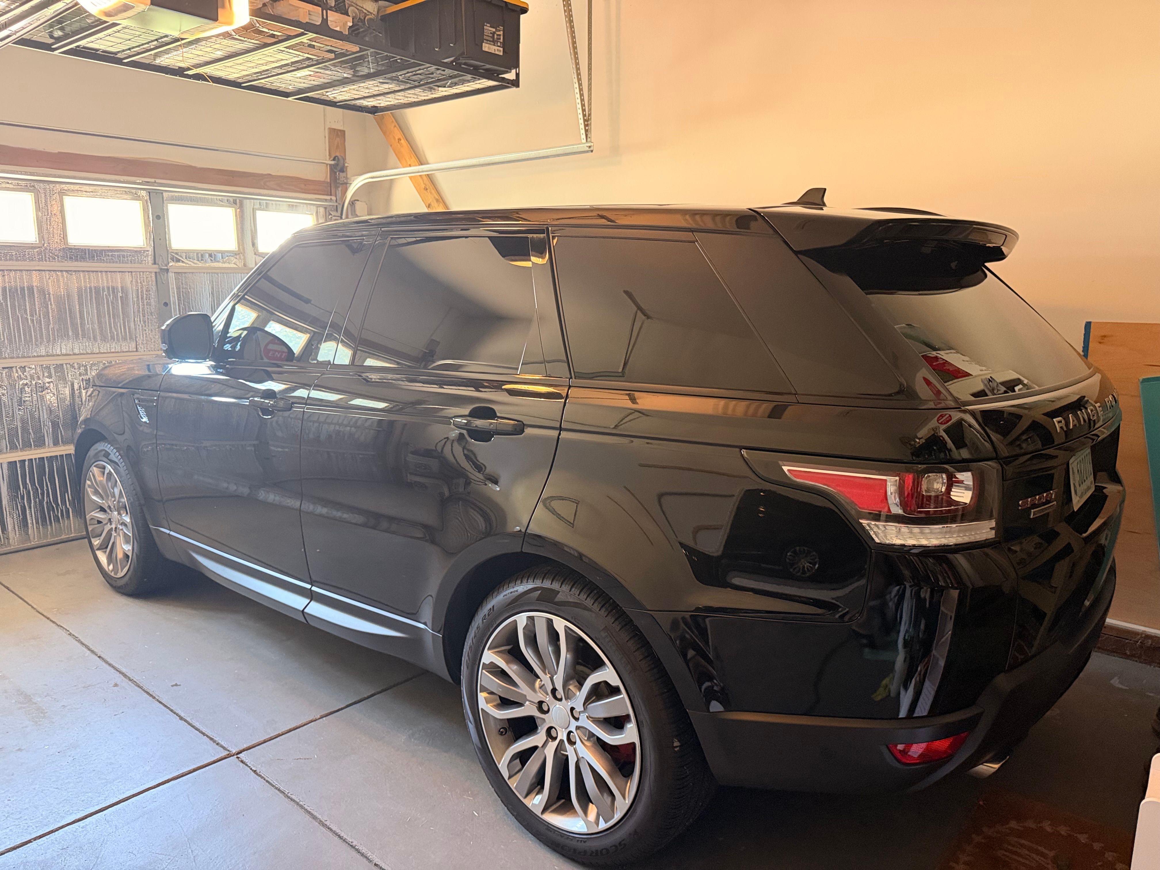 Used 2015 Land Rover Range Rover Sport Supercharged AWD/4WD image 2