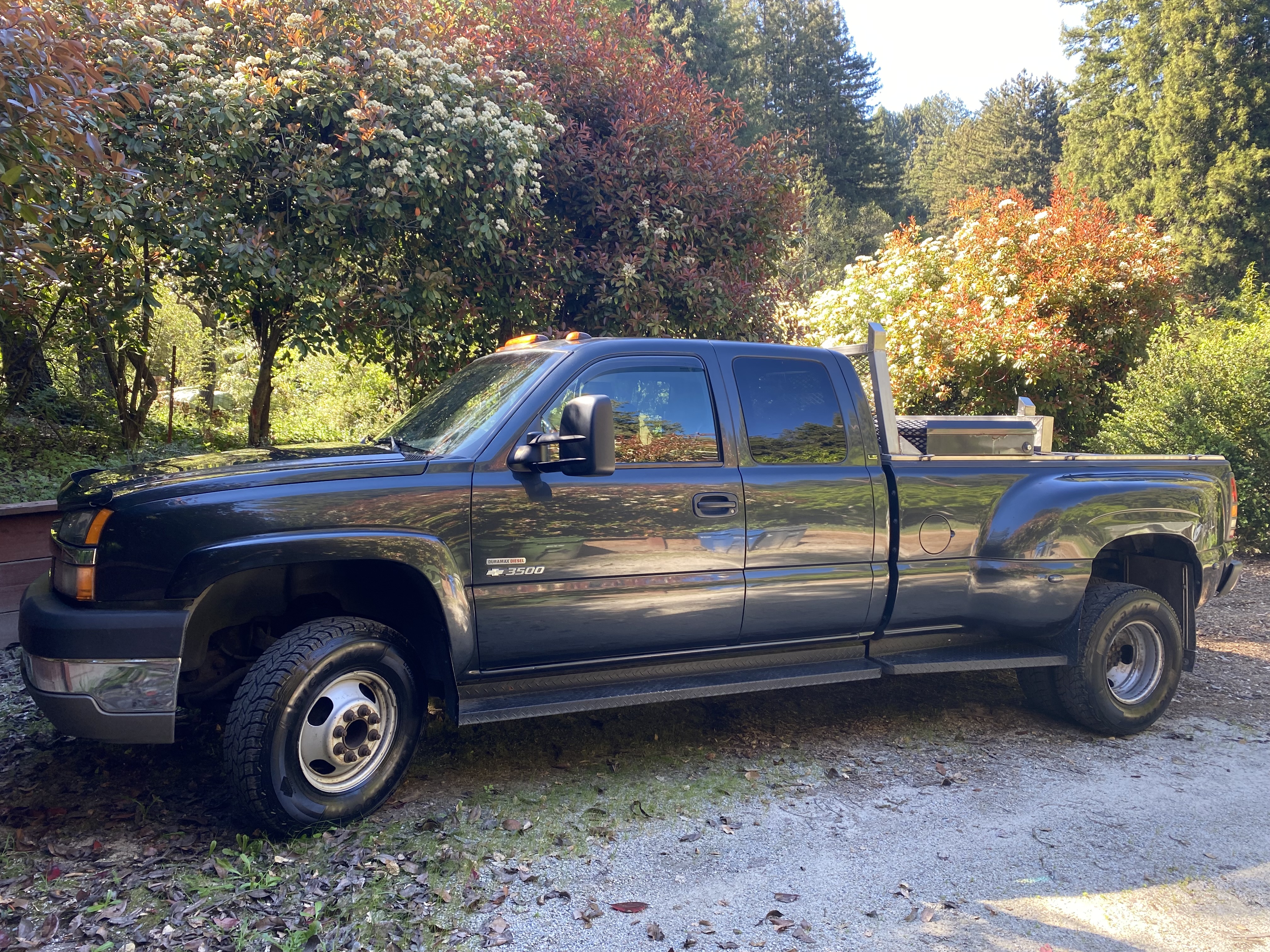 Used 2003 Chevrolet Silverado 3500 LS RWD image 1