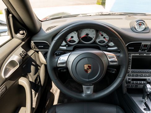Used 2006 Porsche 911 Carrera S image 12