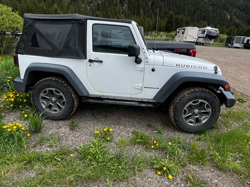 Used 2013 Jeep Wrangler Rubicon w/ PWR Convenience Group AWD/4WD image 2