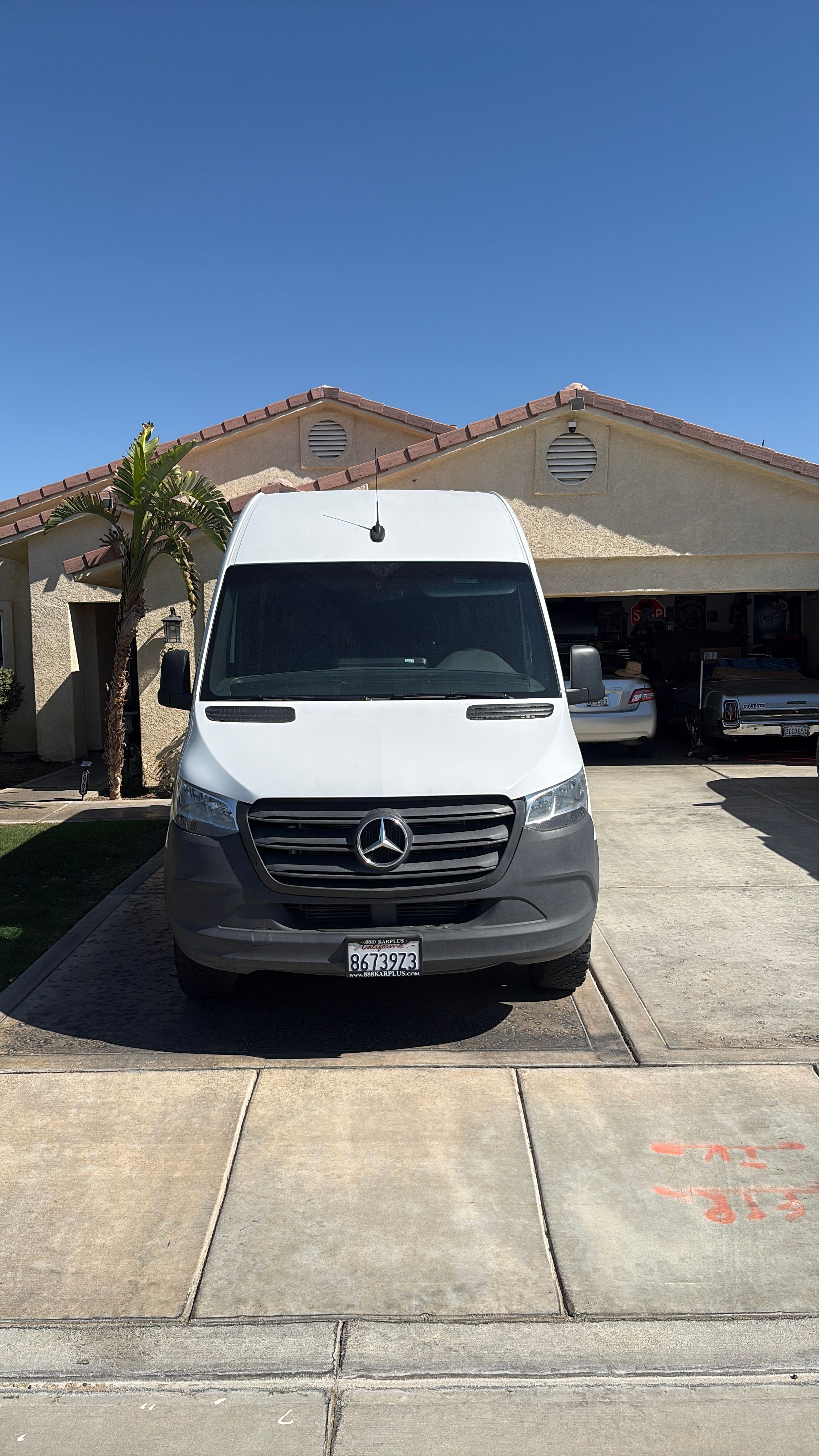 Used 2022 Mercedes-Benz Sprinter 2500 image 2