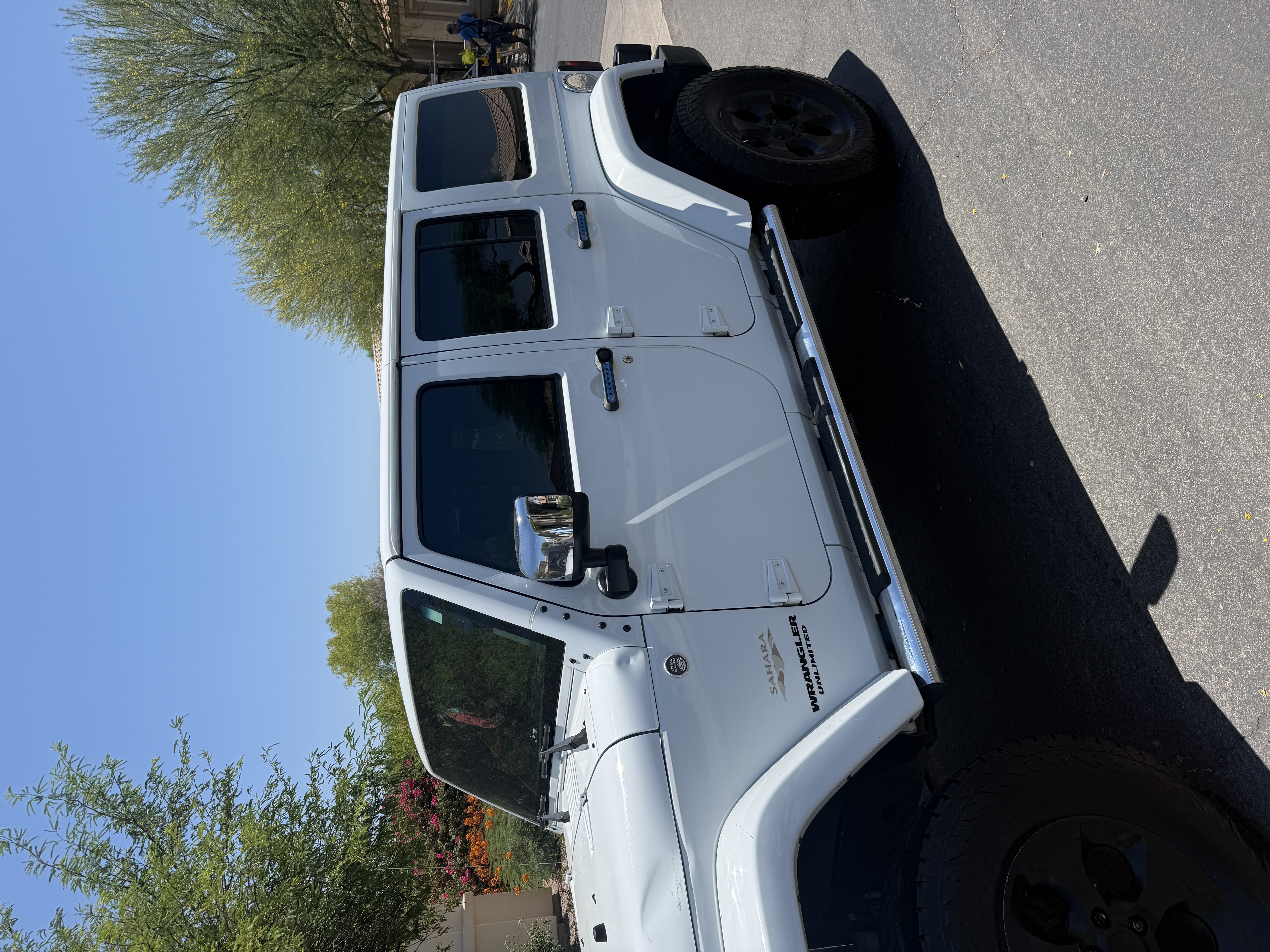 Used 2014 Jeep Wrangler Unlimited Sahara w/ Mopar Chrome Edition Group AWD/4WD image 2
