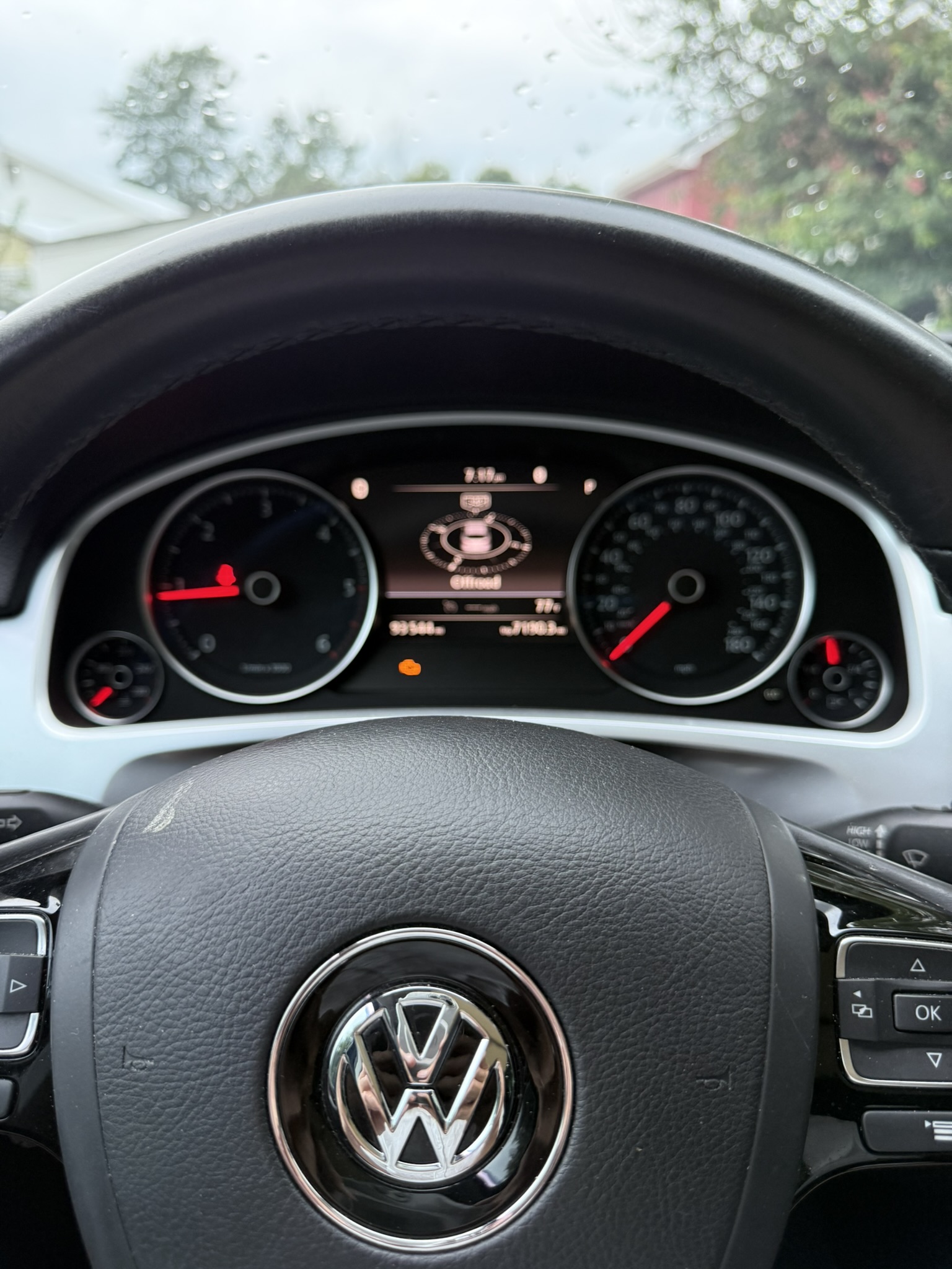 Used 2014 Volkswagen Touareg Executive AWD/4WD image 17