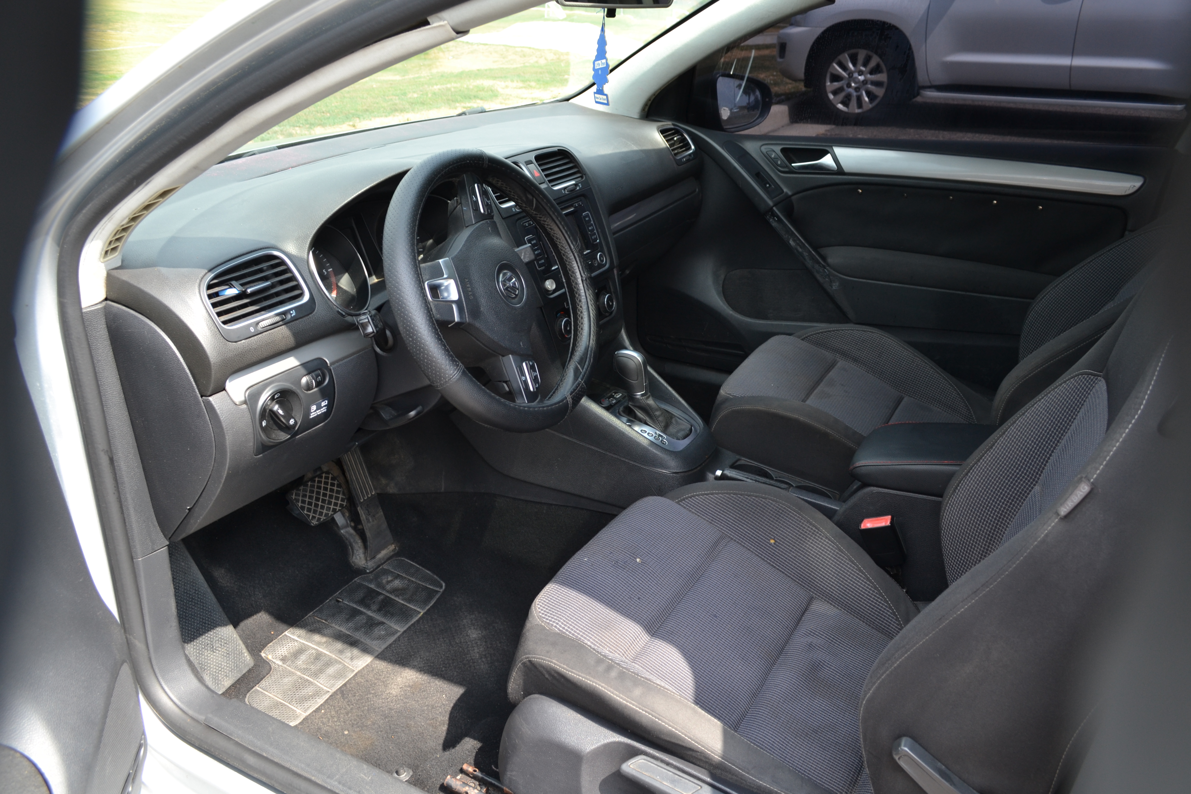 Used 2013 Volkswagen Golf TDI FWD image 23