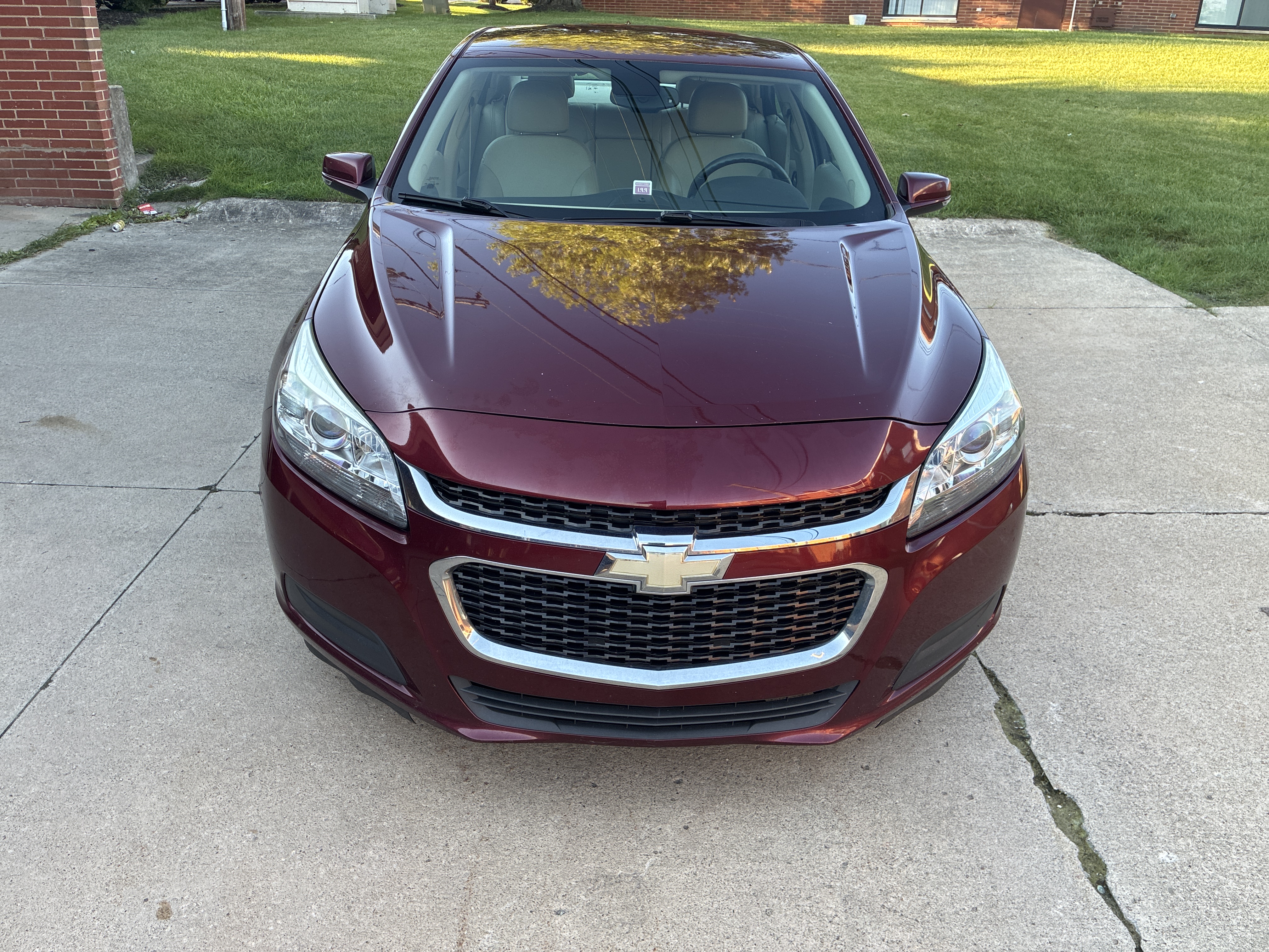 Used 2015 Chevrolet Malibu LT w/ Power Convenience Package FWD image 4