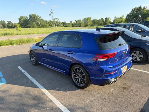 Used 2022 Volkswagen Golf R AWD/4WD image 11