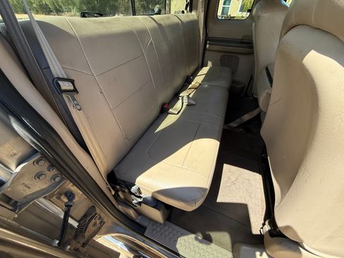 Used 2002 Ford F250 4x4 SuperCab Super Duty image 13