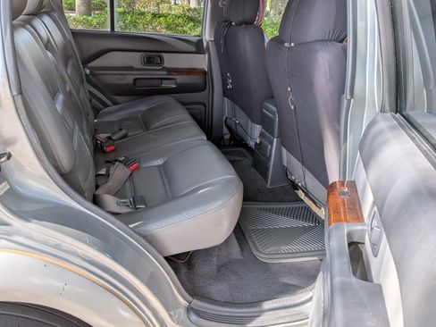 Used 1999 Nissan Pathfinder LE image 9