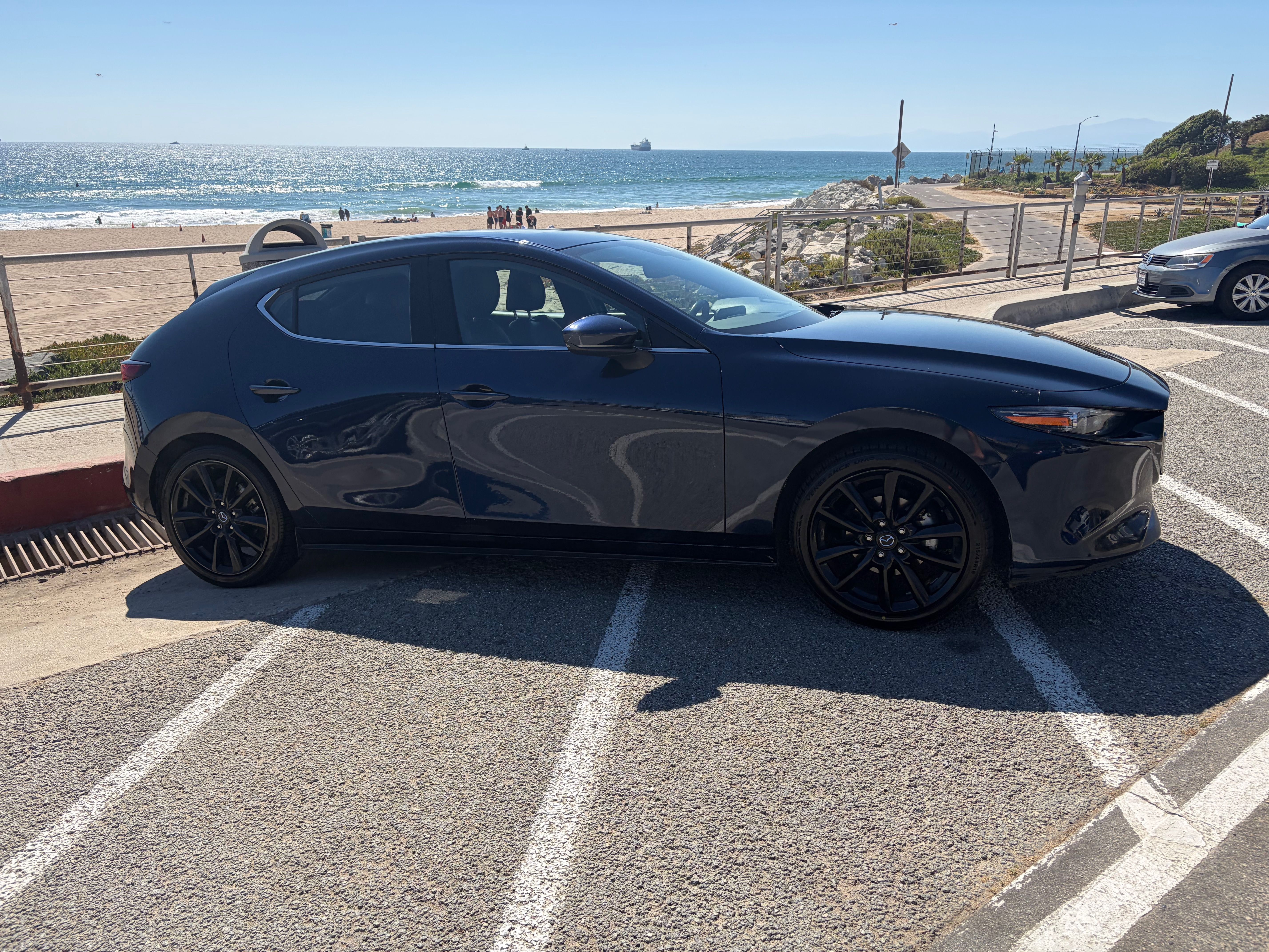 Used 2020 MAZDA MAZDA3 Hatchback w/ Premium Package FWD image 11