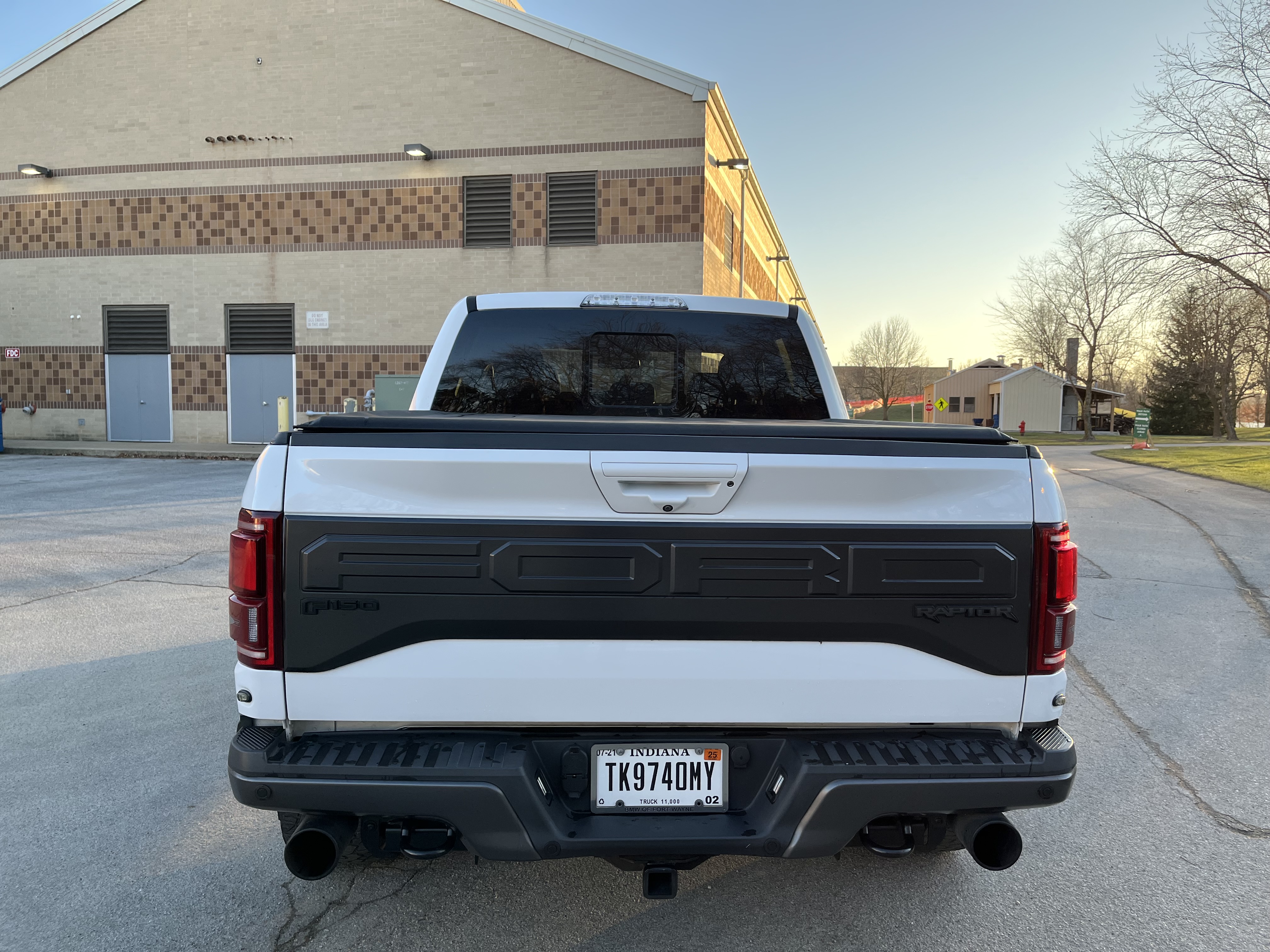 Used 2018 Ford F150 Raptor w/ Equipment Group 802A Luxury AWD/4WD image 11