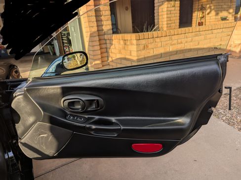 Used 2002 Chevrolet Corvette Z06 w/ Memory Pkg image 19