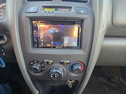 Used 2005 Hyundai Santa Fe GLS image 10