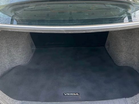 Used 2018 Nissan Versa SV image 14