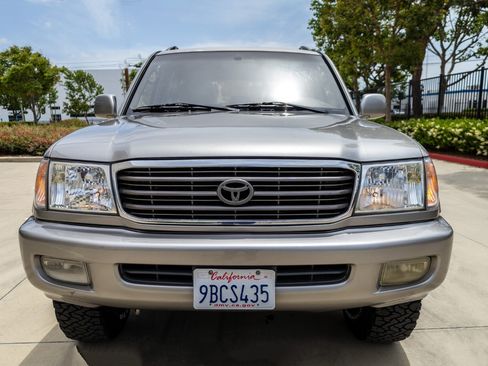 Used 2001 Toyota Land Cruiser image 4