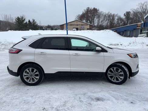 Used 2019 Ford Edge Titanium w/ Equipment Group 301A image 4