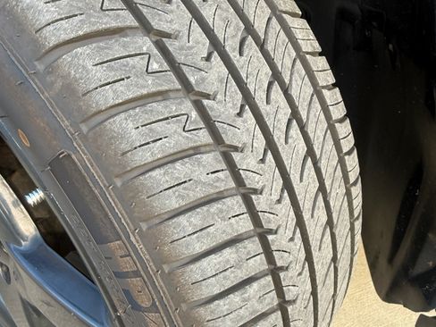 Used 2005 Mercedes-Benz CLK 500 Coupe image 14