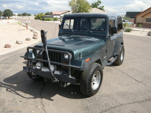 Used 1994 Jeep Wrangler Sport S image 2