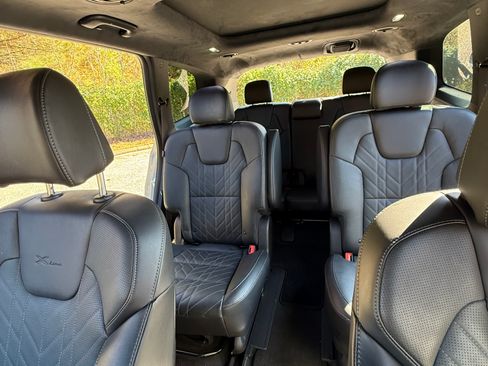 Used 2024 Kia Telluride SX Prestige X-Line image 2