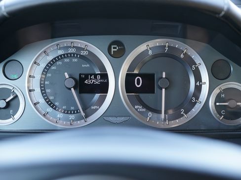 Used 2012 Aston Martin Rapide image 11