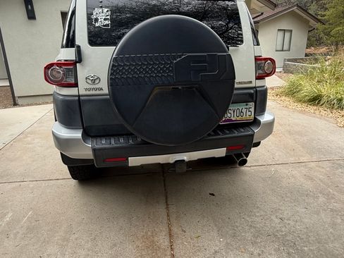 Used 2014 Toyota FJ Cruiser 4WD w/ Convenience Package image 4