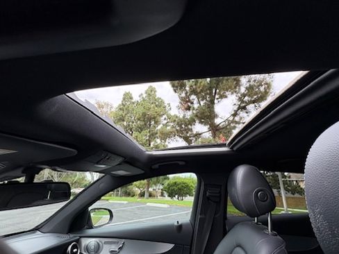 Used 2019 Mercedes-Benz GLC 300 4MATIC Coupe image 11