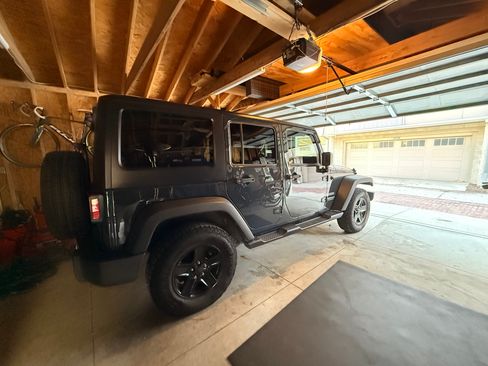 Used 2017 Jeep Wrangler Unlimited Sport w/ Quick Order Package 24S image 8