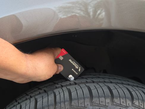 Used 2017 Lincoln Navigator Select image 9