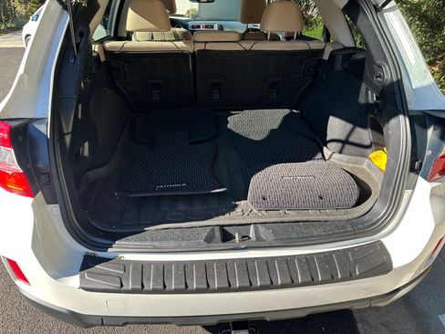 Used 2016 Subaru Outback 2.5i Premium image 9