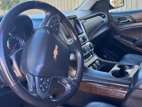 Used 2018 Chevrolet Suburban LT AWD/4WD image 8
