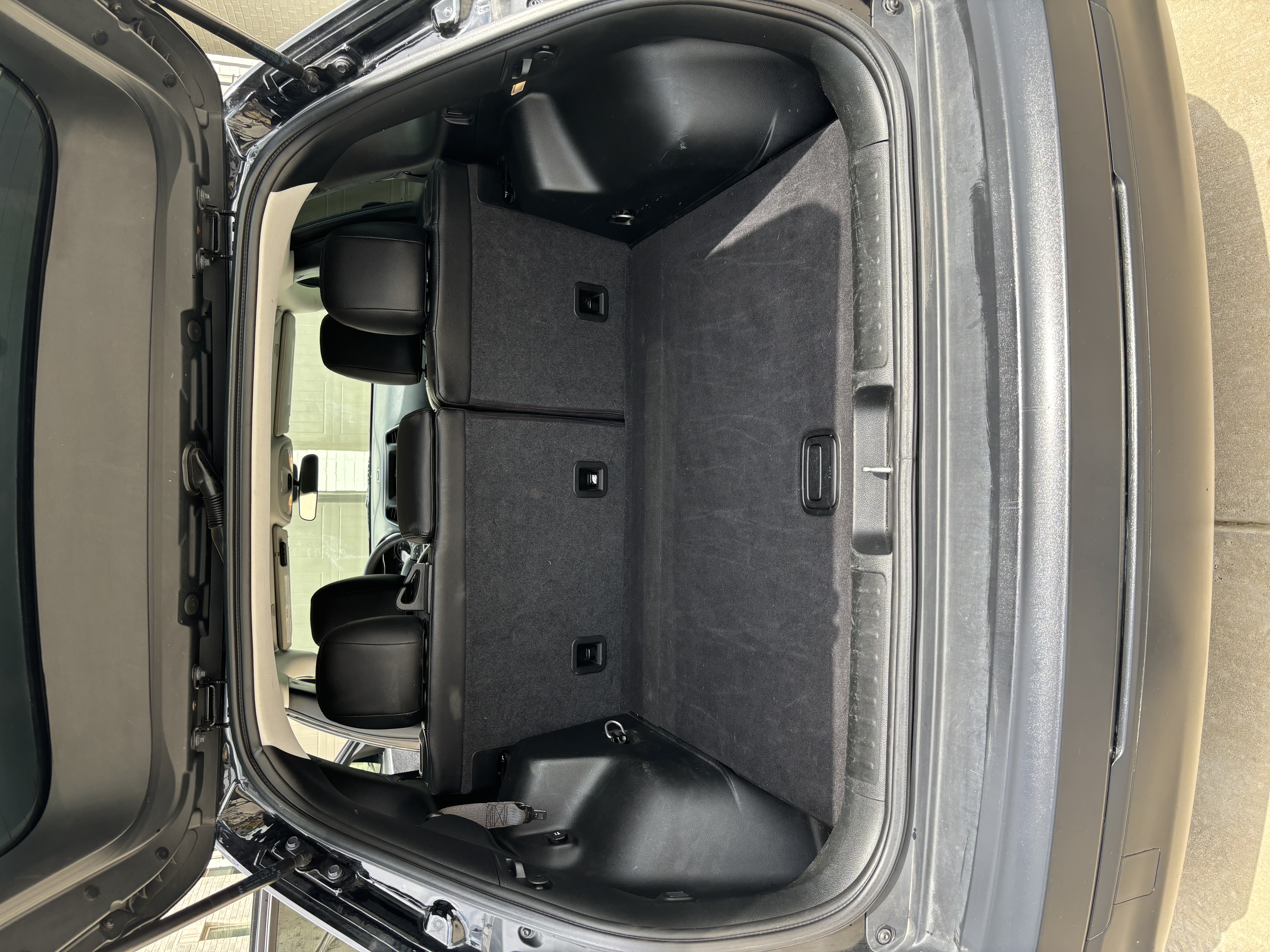 Used 2019 Jeep Cherokee Latitude w/ Popular Appearance Group FWD image 14
