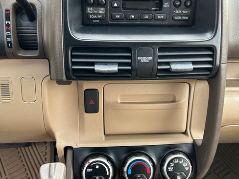 Used 2006 Honda CR-V LX image 16