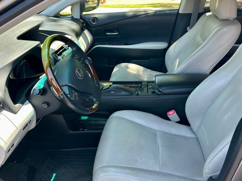 Used 2012 Lexus RX 450h AWD w/ Luxury Pkg image 10