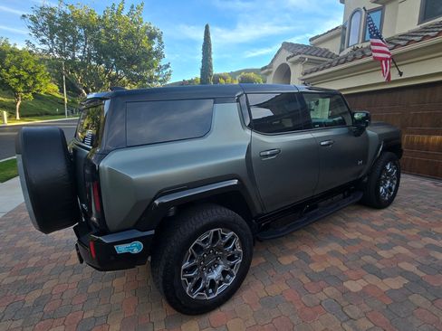 Used 2024 GMC Hummer EV 3X image 8