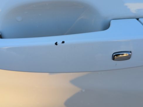 Used 2019 Chevrolet Equinox LT w/ Driver Convenience Package image 14