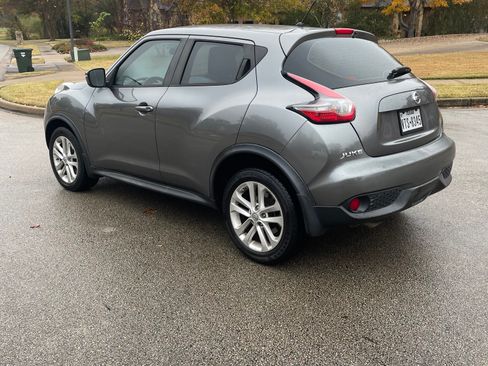 Used 2016 Nissan Juke S image 10